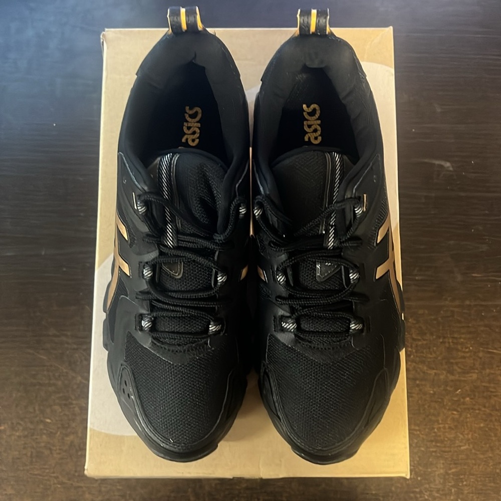 GEL-Quantum 180 Black/Pure Gold - Picture 5 of 6